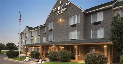 country inn and suites shakopee mn.